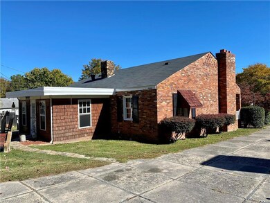 940 Robbins St, Asheboro, NC 27203 - photo 7