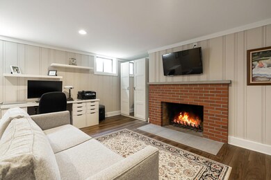 2162 Oakmont Rd-11
