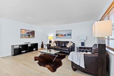 74 Normandy B, Delray Beach, FL 33484 - photo 5