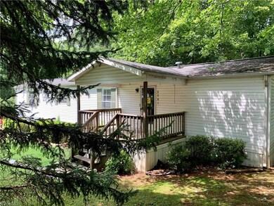 2201 E Jones St, Ramseur, NC 27316 - photo 2