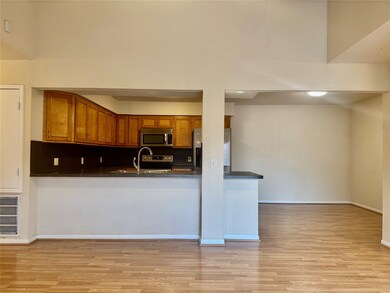 8100 Cambridge St unit 68, Houston, TX 77054 - photo 5