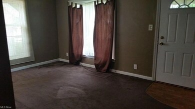 17408 Mapleboro Ave, Maple Heights, OH 44137 - photo 2