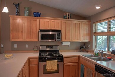 61357 Whitetail St, Bend, OR 97702 - photo 7