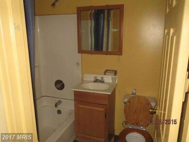 3807 Stokes Dr, Baltimore, MD 21229 - photo 7