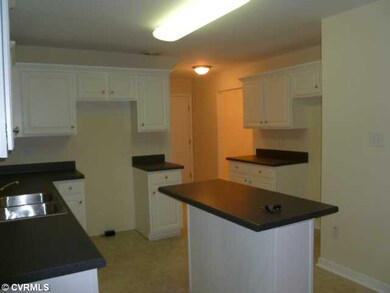Kitchen - Now has all new appliances installed!
