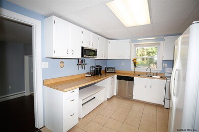 5 Feiden Ln, Latham, NY 12110 - photo 4