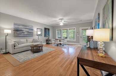 Living Room/Dining Area