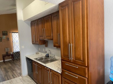 300 Las Colinas Dr, Horizon City, TX 79928 - photo 7