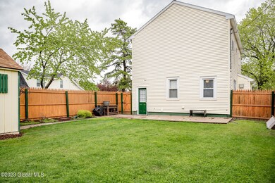 938-Vischer-Ave-7