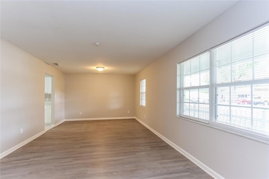 2209 Malibu Dr, Brandon, FL 33511 - photo 2