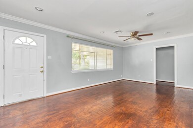 2207 Cheshire Ln, Houston, TX 77018 - photo 7