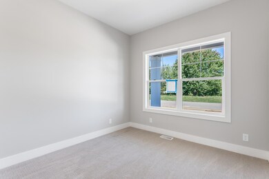 26-web-or-mls-1538 E Shore Ct, Hudsonvil