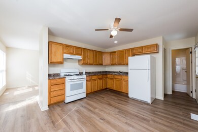 1715 Jethro Ave, Zion, IL 60099 - photo 6