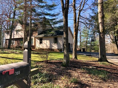 705 Windy Way Signal Mountain, TN