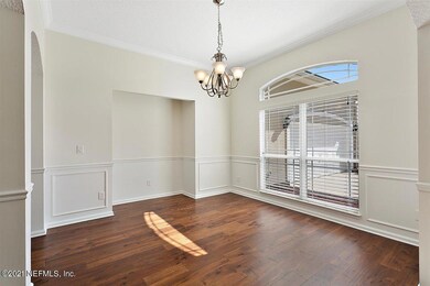 04-Dining Room