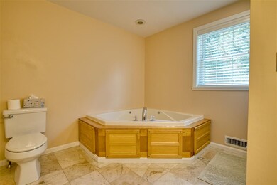 71 Jonathan Rd, Pelham, NH 03076 - photo 6