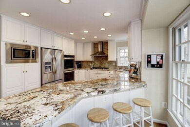 1281 Lamplighter Way, Reston, VA 20194 - photo 4