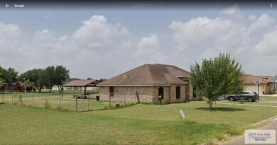 2701 La Estrella Dr, Weslaco, TX 78599 - photo 2
