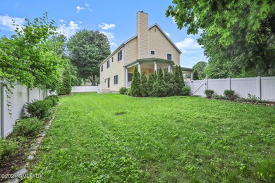 39 Halock Dr, Greenwich, CT 06831 - photo 2