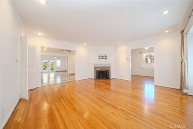 433 S Bundy Dr, Los Angeles, CA 90049 - photo 5