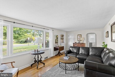 721 Edgewood Rd, Riegelsville, PA 18077 - photo 5