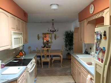 9951 W Tarrytown Ave, Sun City, AZ 85351 - photo 4