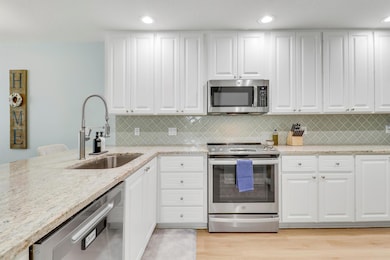 151 Rivinia Dr, Jupiter, FL 33458 - photo 6