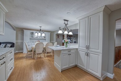 5 Chase Dr, Sharon, MA 02067 - photo 3