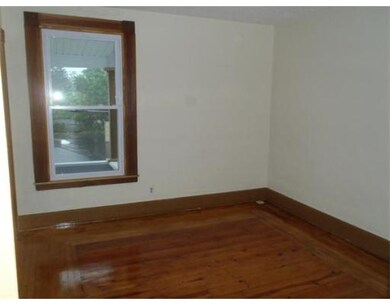 11 Willard Ave unit 2, Springfield, MA 01109 - photo 5