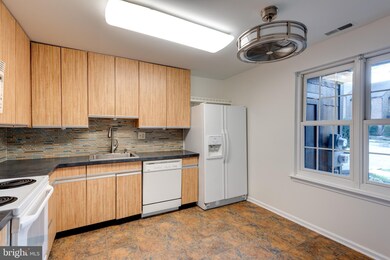 10 Rittenhouse Ct unit 184, Chesterbrook, PA 19087 - photo 5