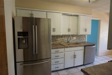 1624 W Parnell St, Denison, TX 75020 - photo 5