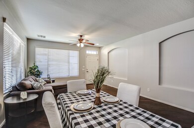 DINING LIVING 4