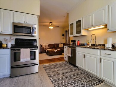 102 Broadway unit 2B, Newport, RI 02840 - photo 3
