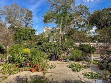 2828 Camp St unit 6, New Orleans, LA 70130 - photo 4