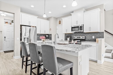 9237 Fox Sparrow Rd, Tampa, FL 33626 - photo 5