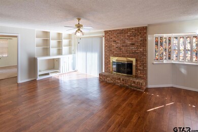 720 720 Trenton, Tyler, TX 75703 - photo 3