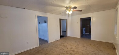 213 N Boundary St, Ranson, WV 25438 - photo 2