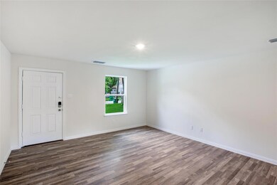 2325 Jodi Ln, Gainesville, TX 76240 - photo 5