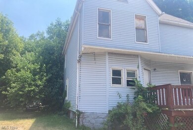 View of side of home