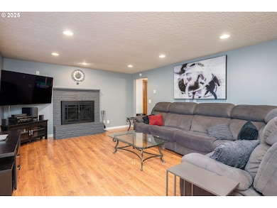 6712 NE 60th St, Vancouver, WA 98661 - photo 3