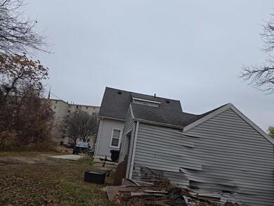 35743 E Michigan Ave, Wayne, MI 48184 - photo 4