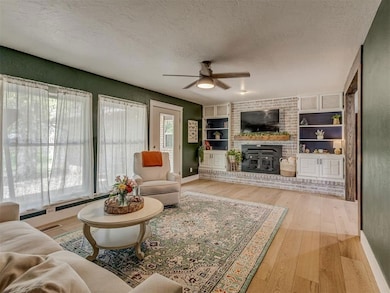 8417 Blackberry Ridge, Edmond, OK 73034 - photo 3