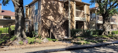 Mature shade trees welcome you home