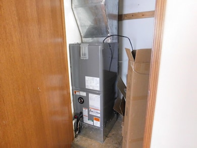 409 W Dunn St, Monett, MO 65708 - photo 6