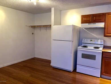 3400 Eureka St unit 208, Anchorage, AK 99503 - photo 2