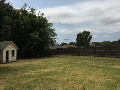 500 Silver Maple Ln, Noble, OK 73068 - photo 4