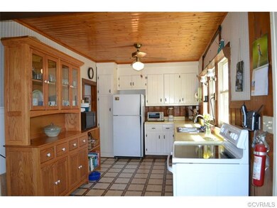 /this is a turnkey house with all appliances conve
