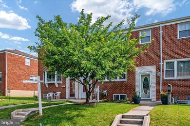 944 Circle Dr, Halethorpe, MD 21227 - photo 2