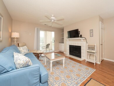 Meridian 1800 H-Living Rm3