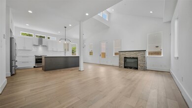 108 E 31st 1/2 St, Houston, TX 77018 - photo 6